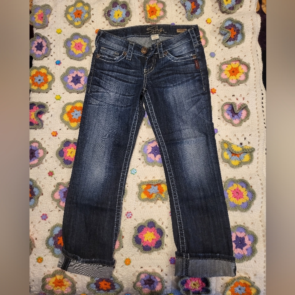 Silver Jeans Dark Blue Capris